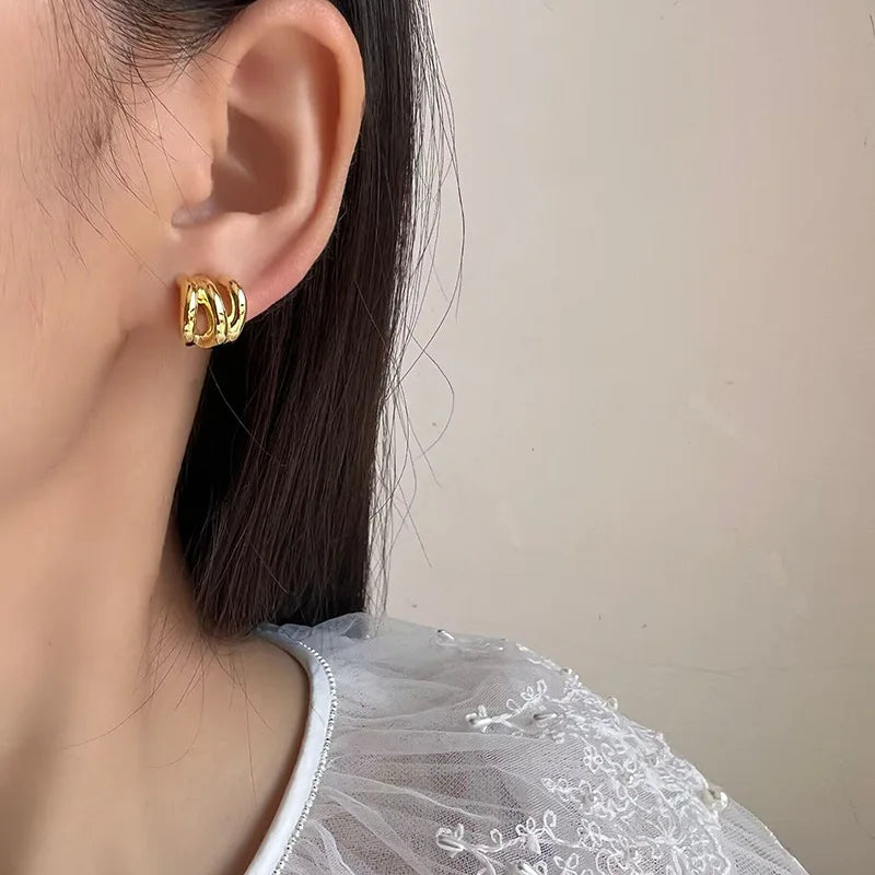 Elegant Gold Alloy Wavy Small Hoop Stud & Clip On No Piercing Silicone Pad Commuter Earrings
