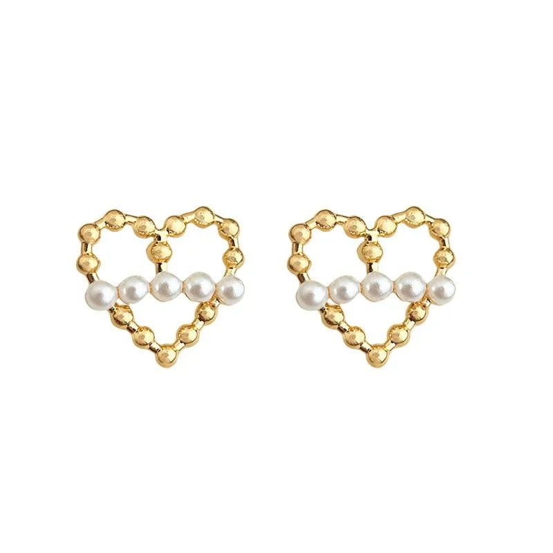 14K Gold Plated Copper Heart Pearl Stud Earrings For Women Minimalist Mini Everyday Jewelry