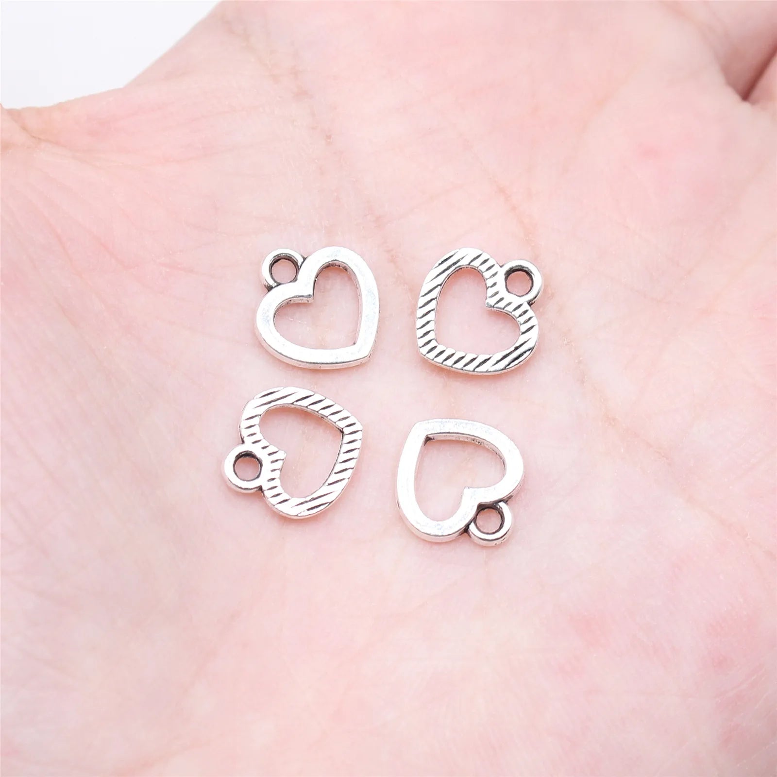 11x10mm 0.37g Antique silver zinc alloy Hollow Small Heart charm pendant for DIY bracelet necklace