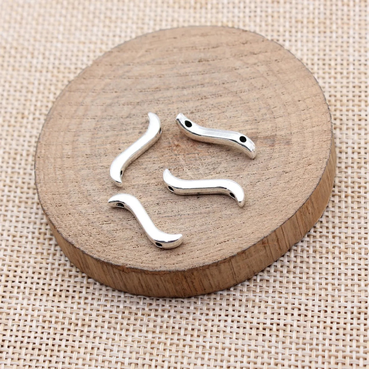 18x5mm 0.74g Antique Silver Zinc Alloy Double Hole S Shape Connector Beads for Bracelet DIY Jewelry Making