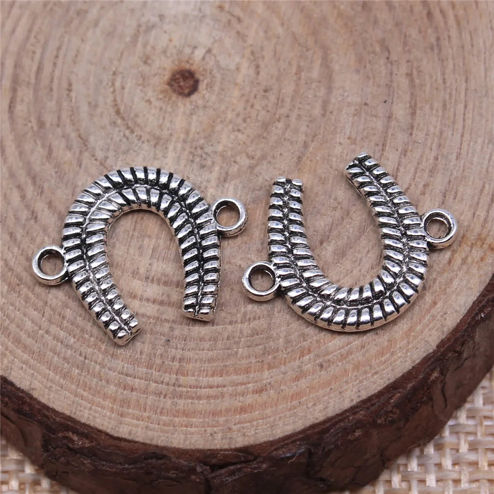13x15mm 0.8g Antique Silver Zinc Alloy Horseshoe Connector Charm for DIY Bracelet Jewelry Making