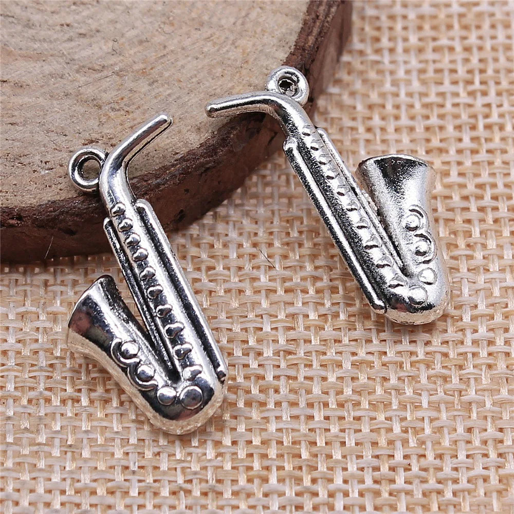 26x21mm 2.7g Antique Silver Zinc Alloy Saxophone Charm Pendant for DIY Music Jewelry Making