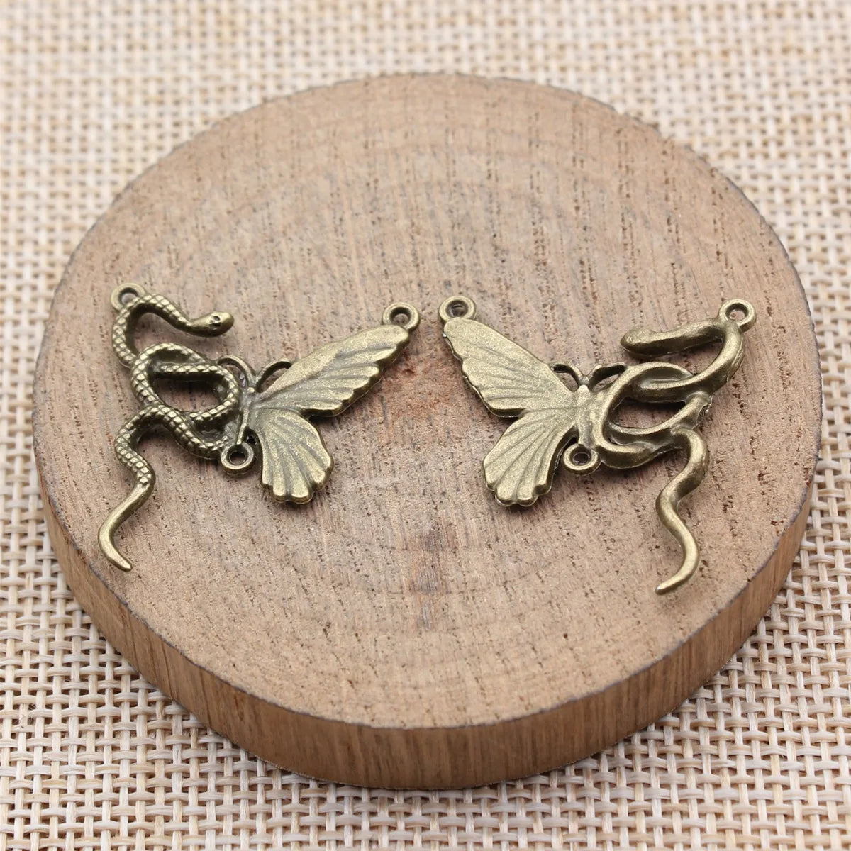 27x26mm 2g Multicolor Zinc Alloy Spirit Snake Butterfly Connector Charm for DIY Bracelet Jewelry Making