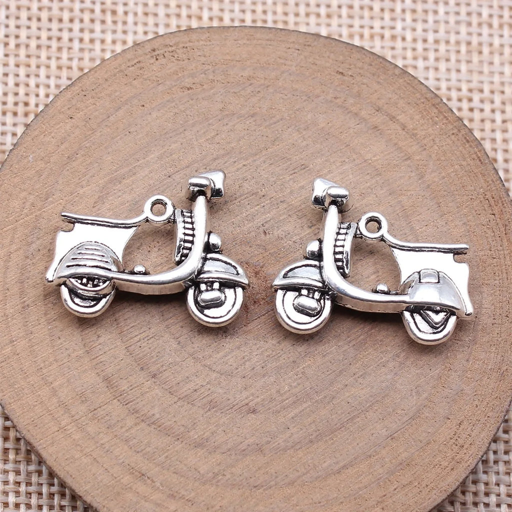 23x18mm 3.5g Antique Silver Zinc Alloy Electric Scooter Charm Pendant for DIY Necklace Bracelet Making