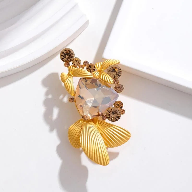 Elegant Butterfly Fish Rhinestone Glass Brooch, Gold Alloy Lapel Pin Corsage For Women's Suit Accessory