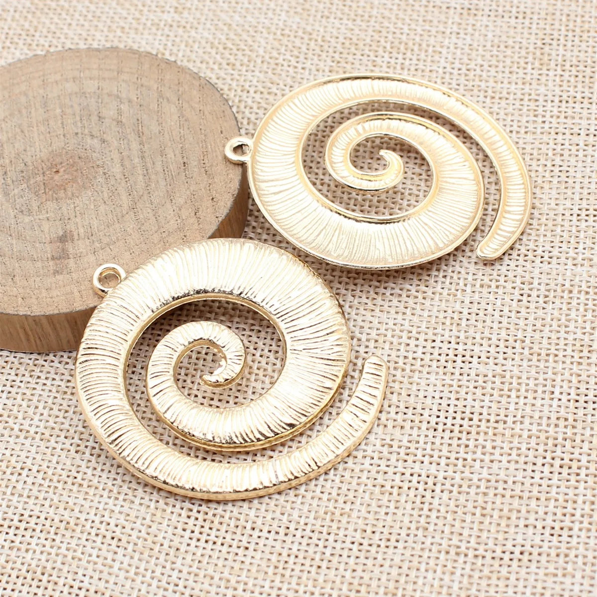 54x47mm 8.9g Multicolor Zinc Alloy Swirl Charm Pendant for DIY Necklace Bracelet Jewelry Making