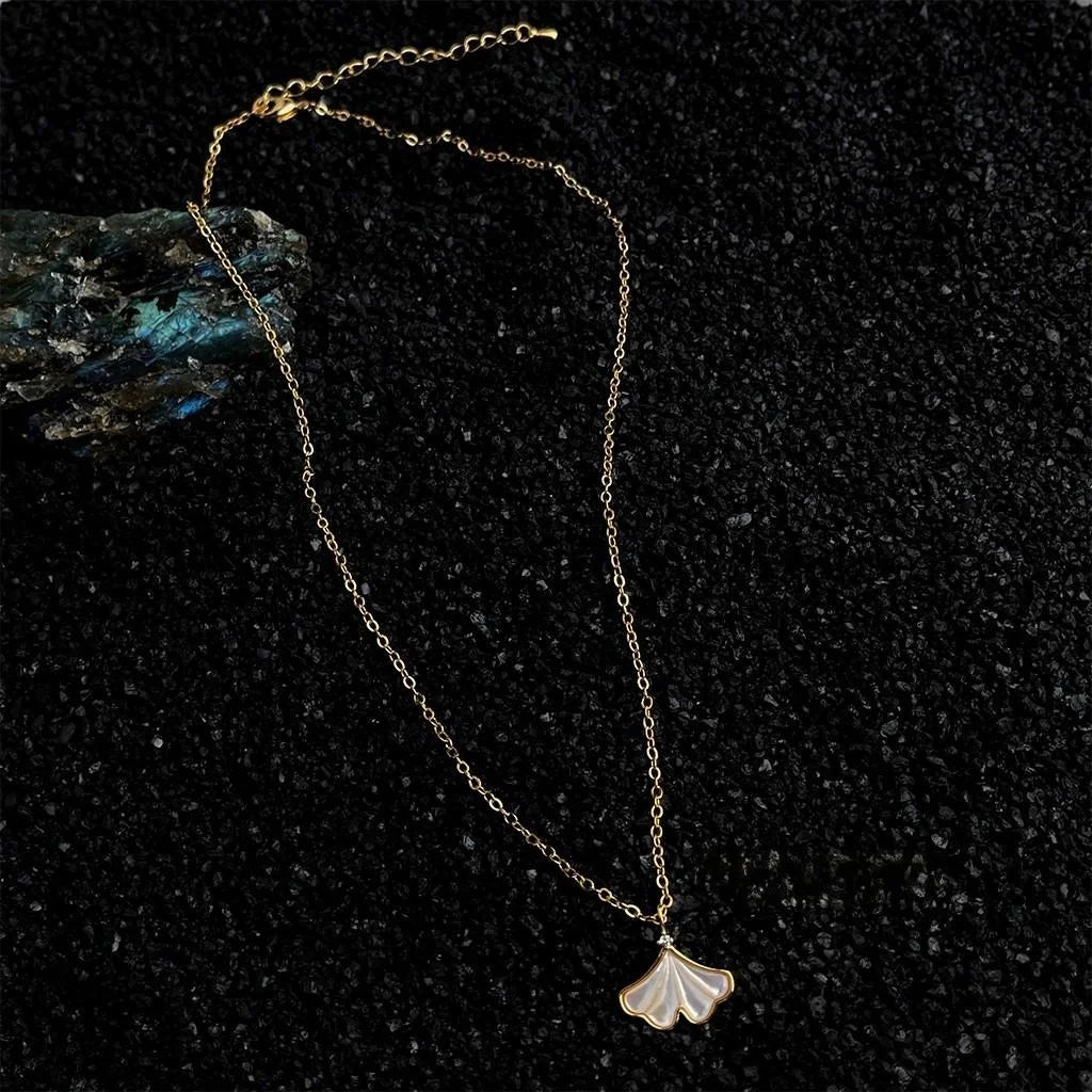 Tarnish Resistant 18K Gold Plated Copper Mother Of Pearl Ginkgo Leaf Luxury Necklace