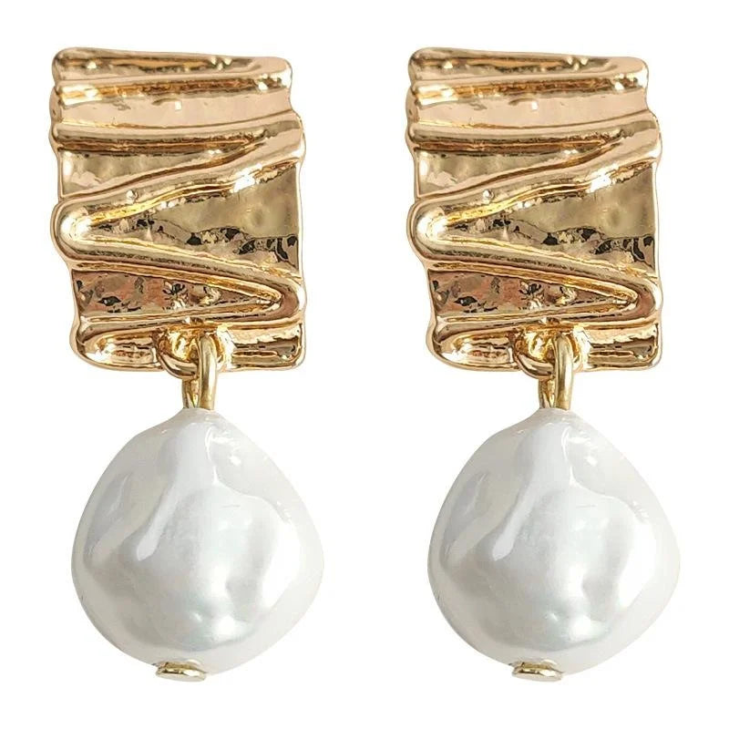 French Light Luxury Baroque Irregular Pearl Geometric Textured Stud Earrings