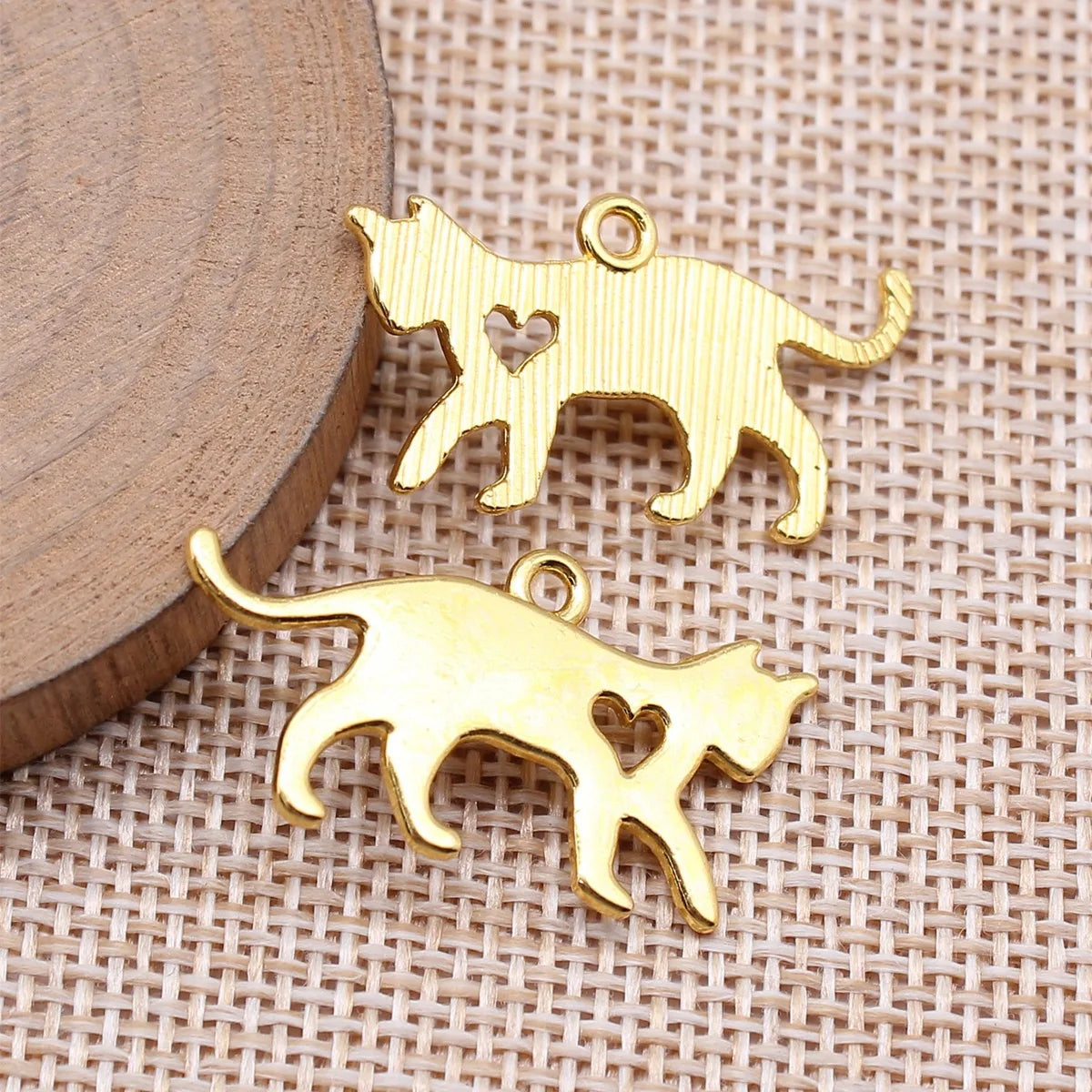 17x31mm 1.9g Multicolor Zinc Alloy Heart Cat Charm Pendant for DIY Necklace Bracelet Jewelry Making