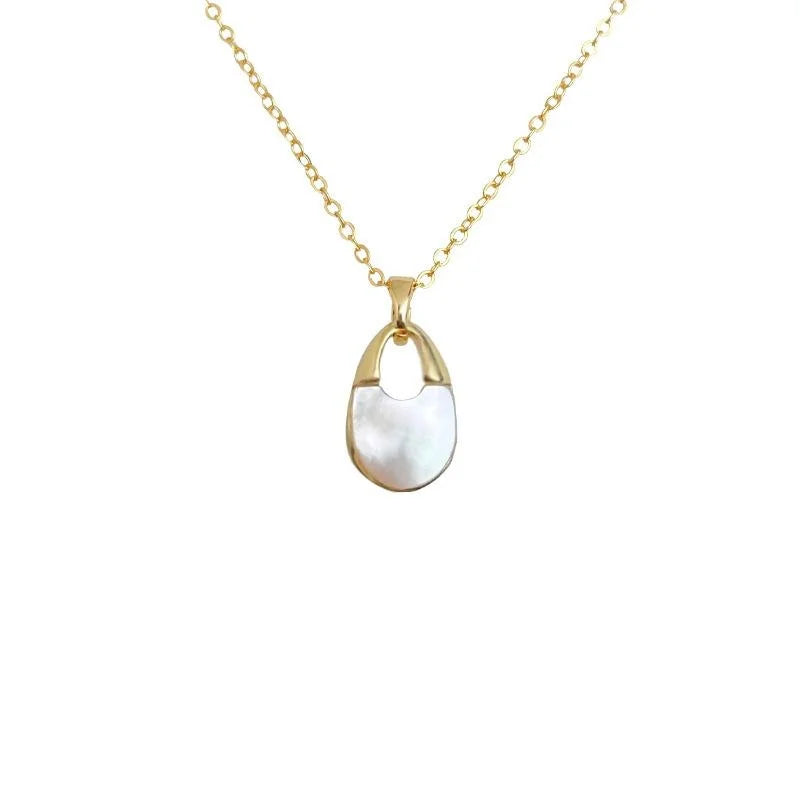 18K Gold Plated Copper Mother Of Pearl Geometric Hollow Oval Ring Clavicle Necklace Light Luxury Style