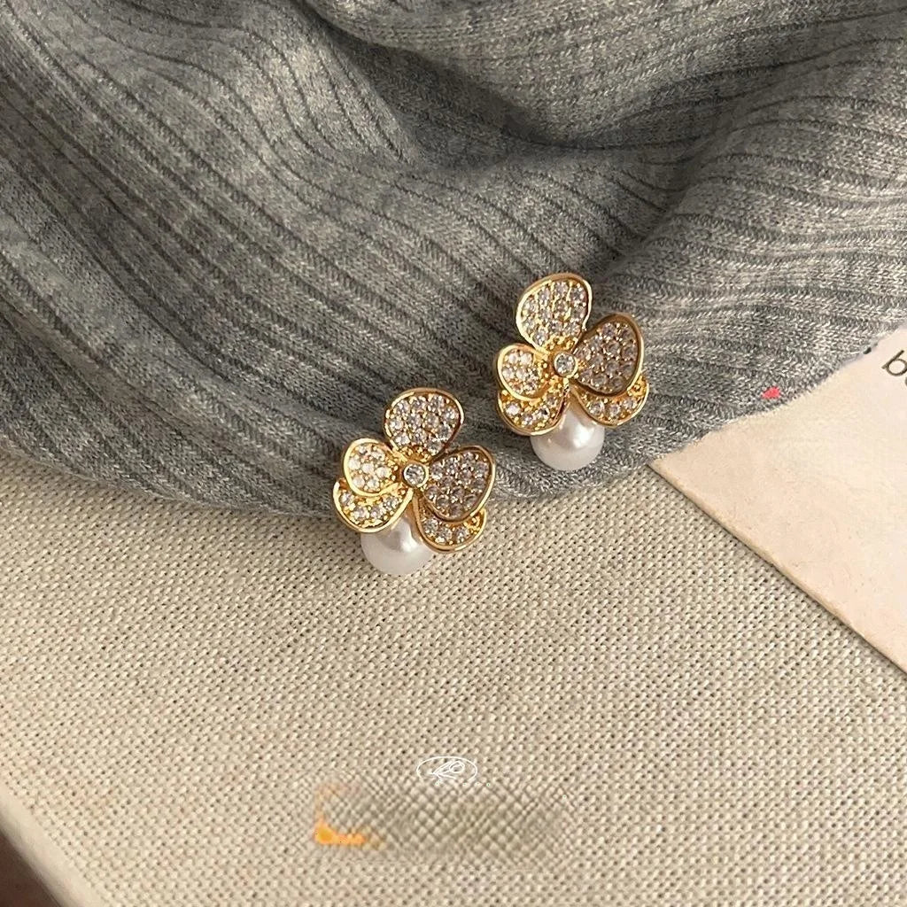 Light Luxury Copper Pearl Leaf Flower Drop Earrings With Micro Pave Zircon Silver Plated Pins