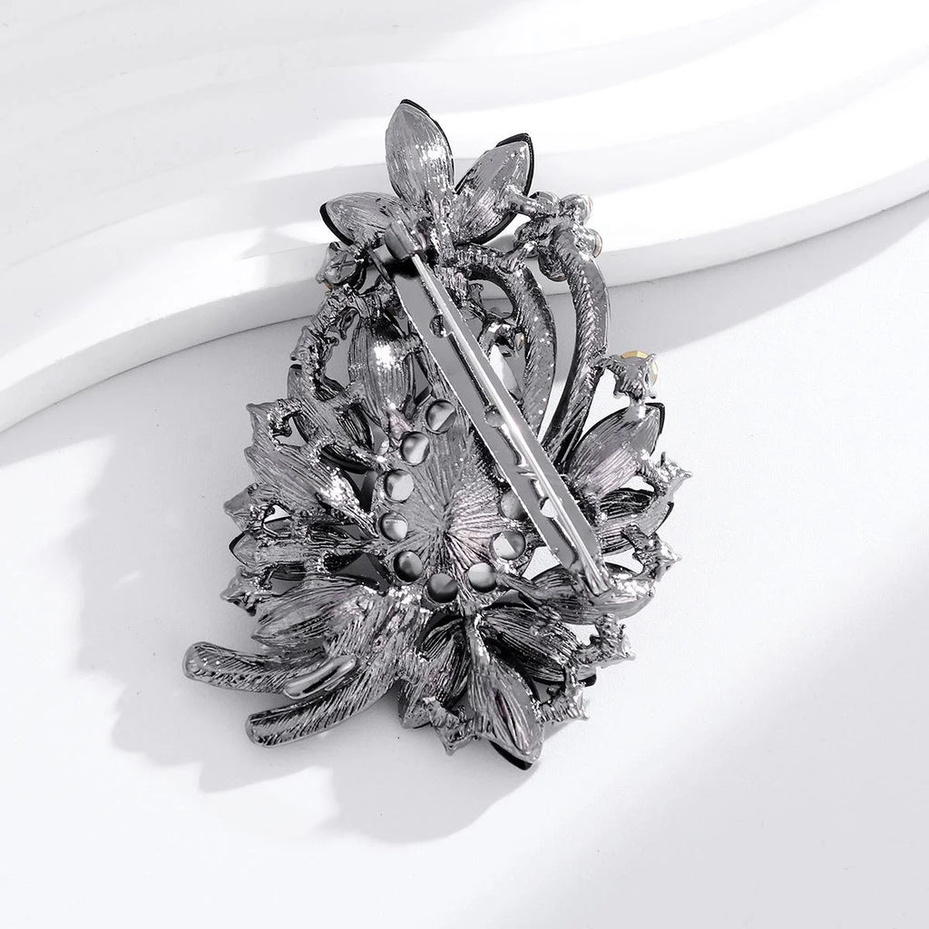 Elegant Black Leaf Flower Crystal Rhinestone Brooch With Teardrop Glass Stone For Lapel Pin Gift