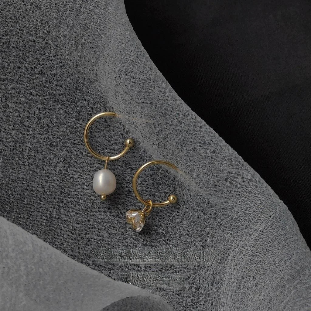 Vintage Korean Irregular Floral Freshwater Pearl Zircon Stud Earrings With Copper