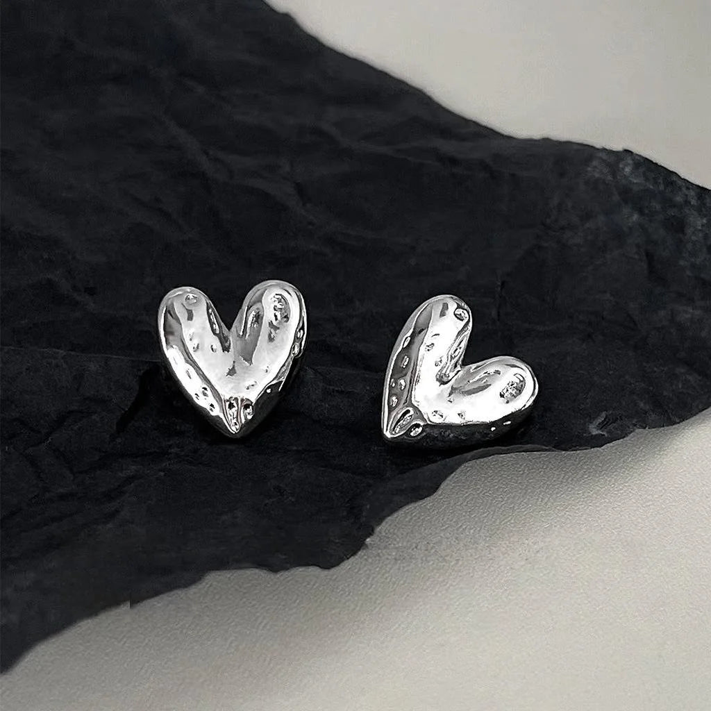 Sweet Cool Heart Stud Earrings Copper Irregular Lava Texture Minimalist Jewelry