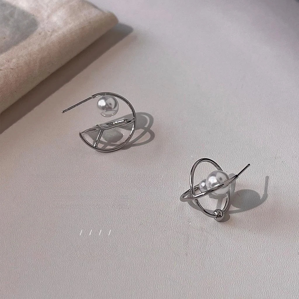 Silver Plated Copper Geometric Hollow Pearl Stud Earrings Artistic OL Fashion Jewelry