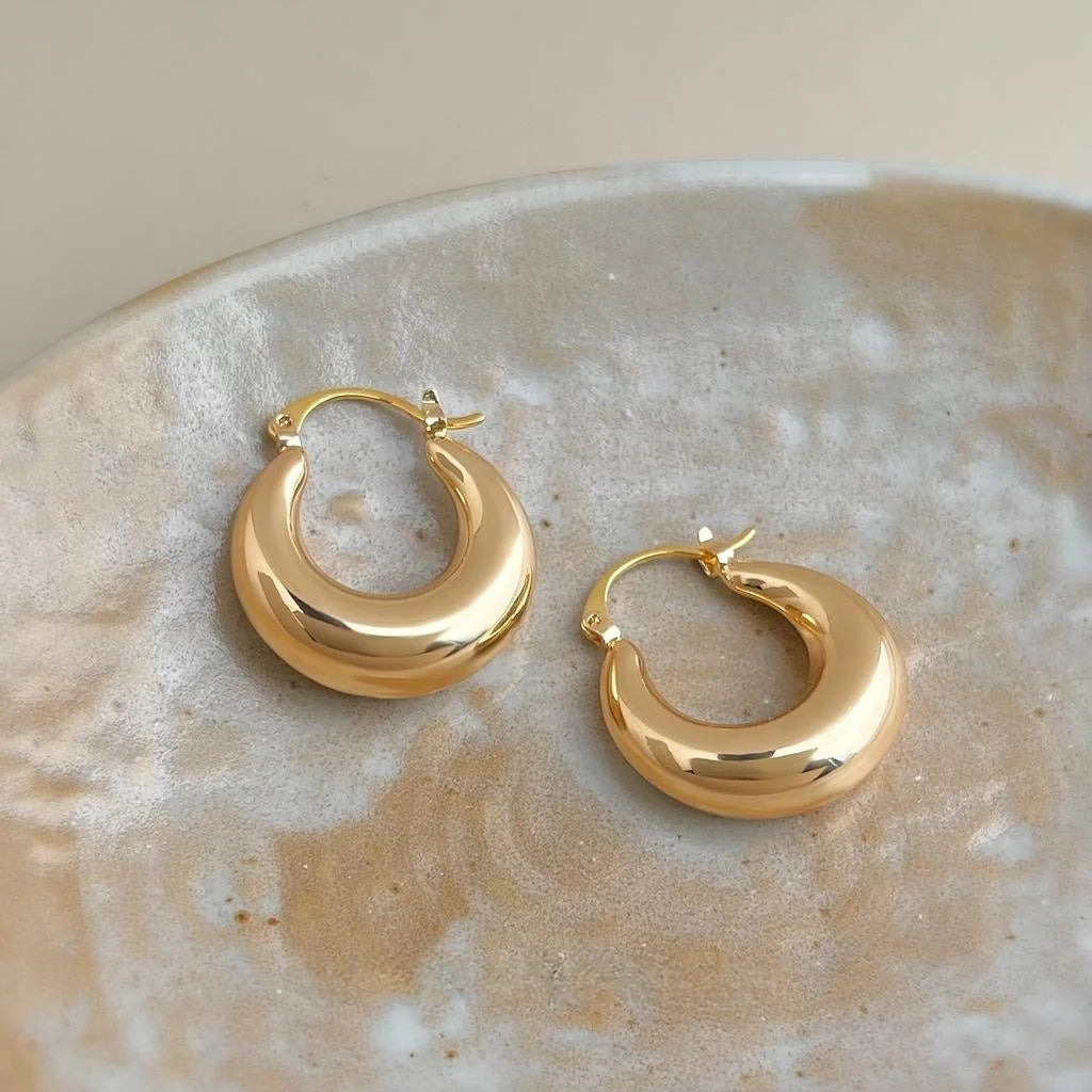 Vintage Luxury Geometric Oval Copper Hoop Earrings Smooth Hollow Statement Earrings For Women