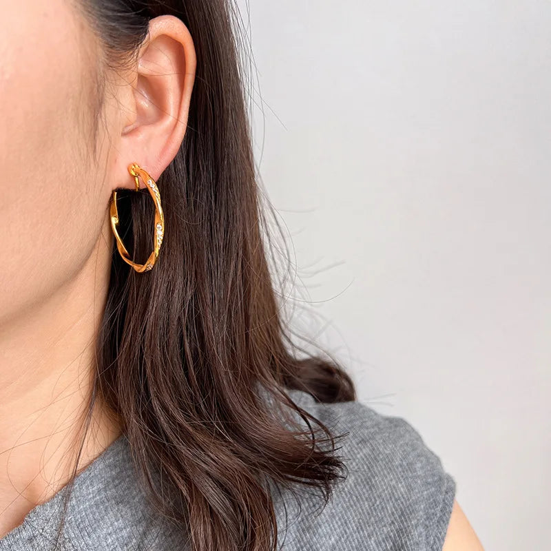 Elegant Hong Kong Style Gold Twisted Hoop Zircon Alloy Stud & Clip On No Piercing Women's Earrings