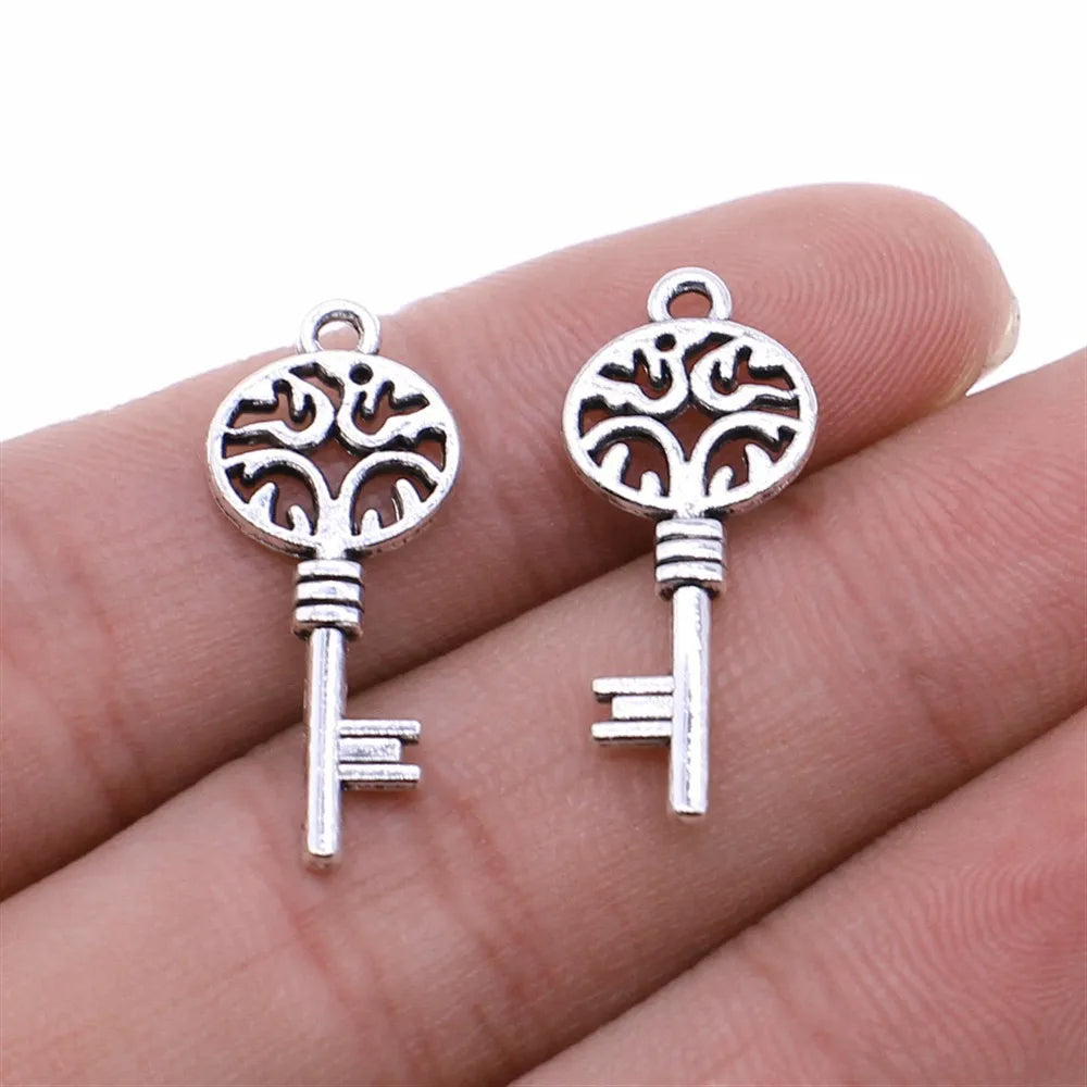 11x27mm 0.9g Antique Silver Zinc Alloy Key Charm Pendant for DIY Bracelet Necklace Accessories
