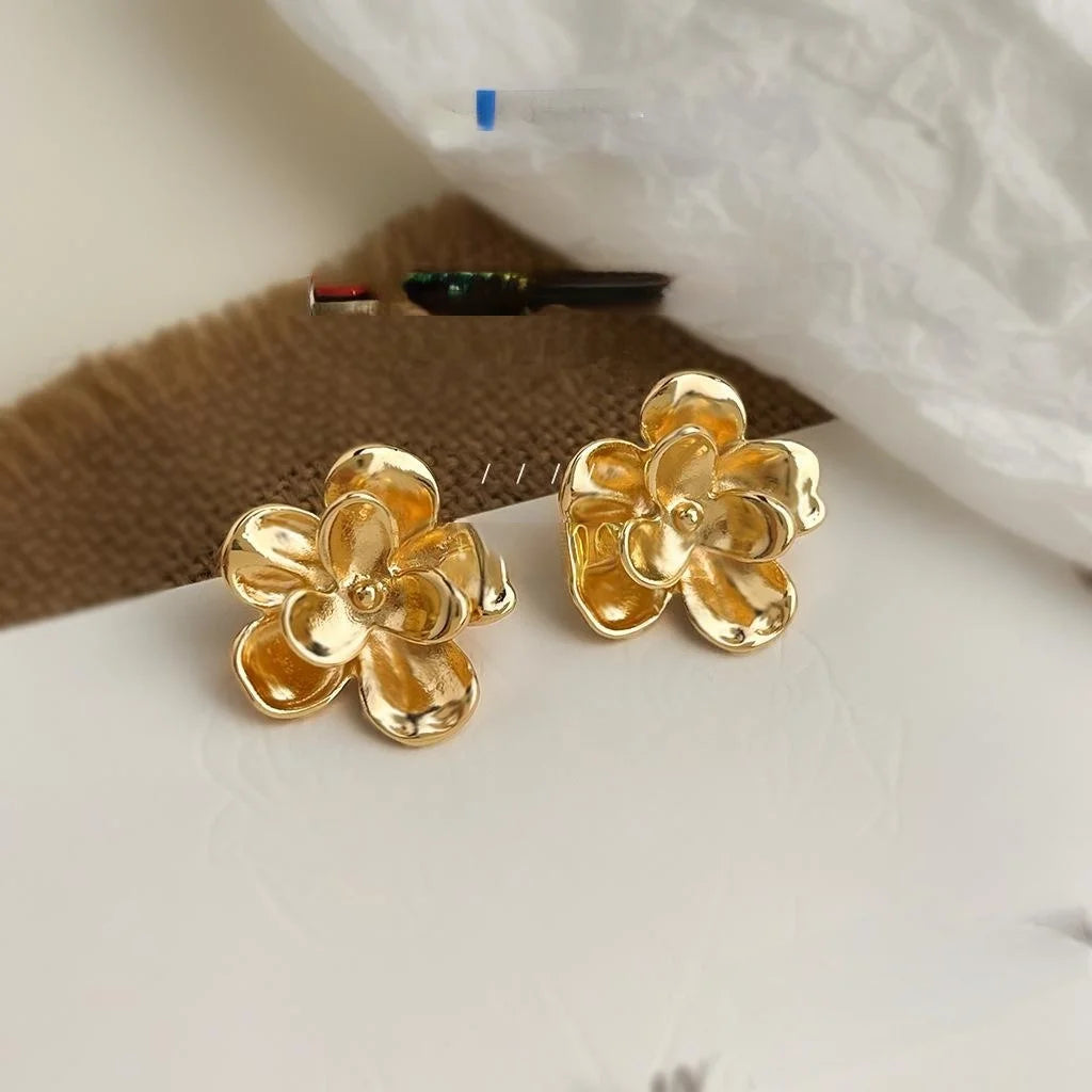 Light Luxury 14K Gold Plated Copper Flower Stud Earrings