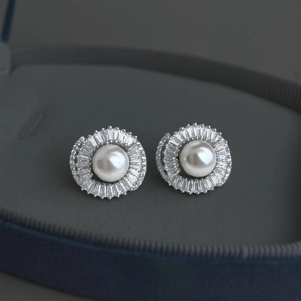 Light Luxury Copper Zirconia Pearl Stud Earrings Geometric Round Design Fashion Commuter Jewelry