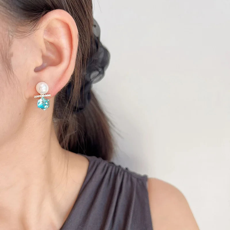 Elegant Spiral Pearl Aqua Crystal Cube Rhinestone Stud & Clip On No Piercing Earrings