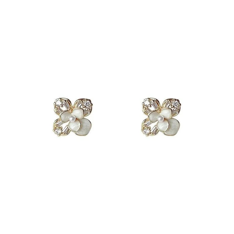 Light Luxury Micro Pave Zircon Heart Bow Copper Drop Earrings With Silver Plated Pins