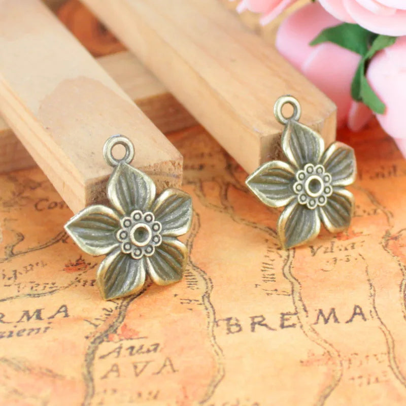 18MM Antique Silver Zinc Alloy Five Petal Flower Charm Pendant for DIY Necklace Bracelet Jewelry Making