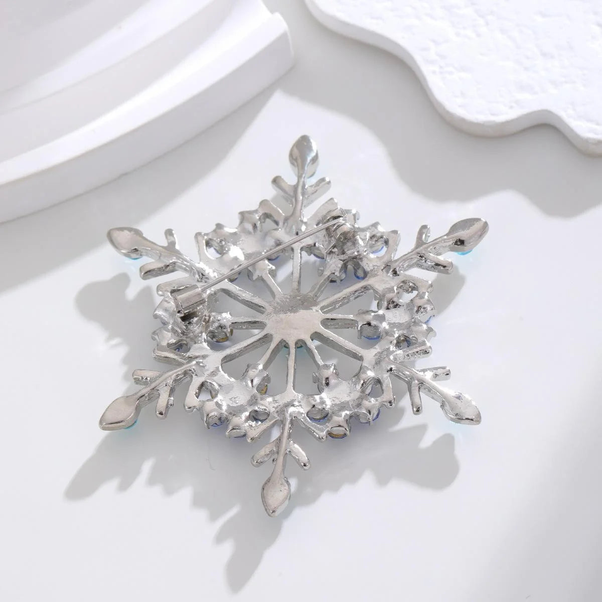Elegant Blue Snowflake Alloy Rhinestone Brooch For Women, Luxury Lapel Pin Corsage Suit Accessory Gift