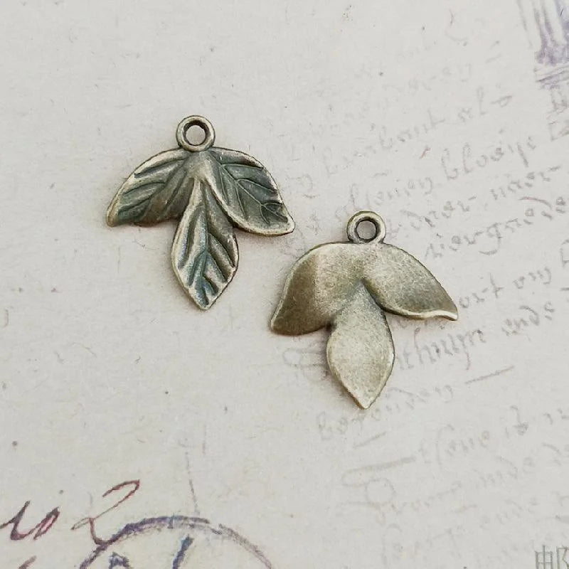 20x19MM Antique Silver Zinc Alloy Three Leaves Charm Pendant for DIY Necklace Bracelet Jewelry Making