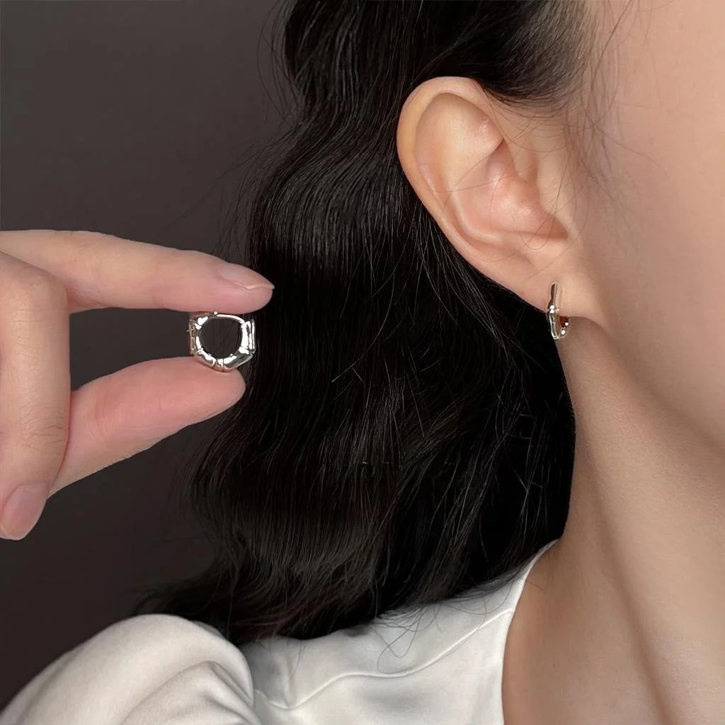 Silver Tone Copper U Shape Geometric Minimalist Stud Earrings For Cool Neutral Commuter Style