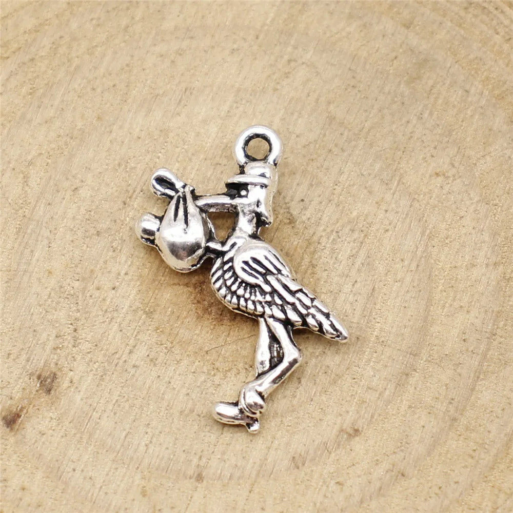 23x18mm 1.6g Antique Silver Zinc Alloy Cormorant Bird Charm Pendant for DIY Jewelry Making