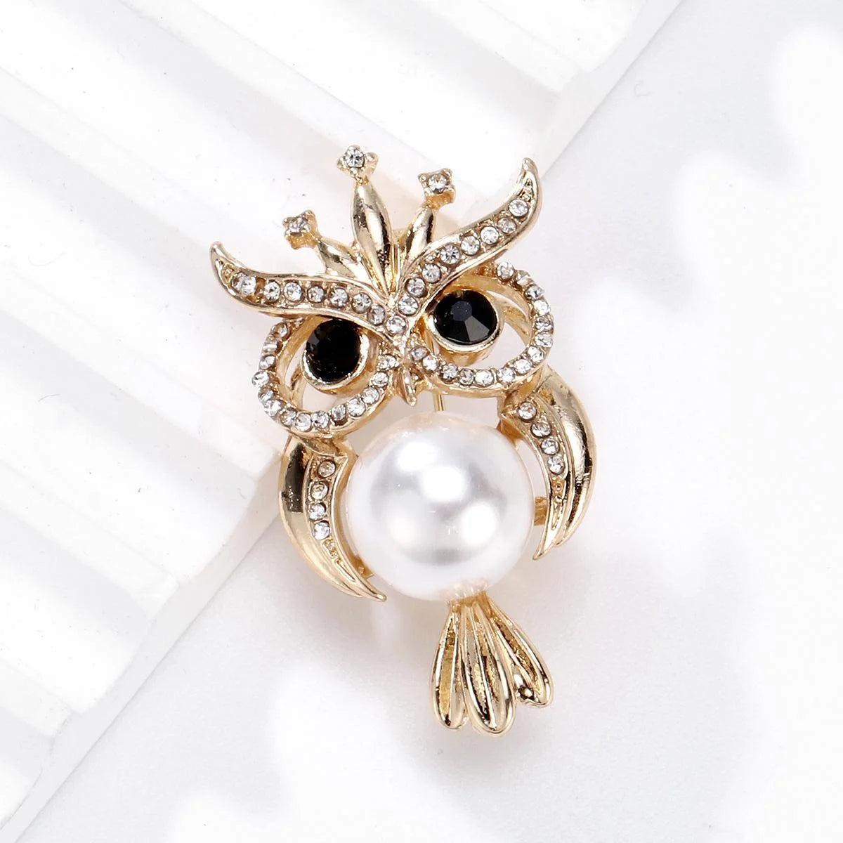 Cute Pearl Owl Brooch With Rhinestone Eyes, Gold Alloy Animal Lapel Pin Corsage Suit Accessory Gift