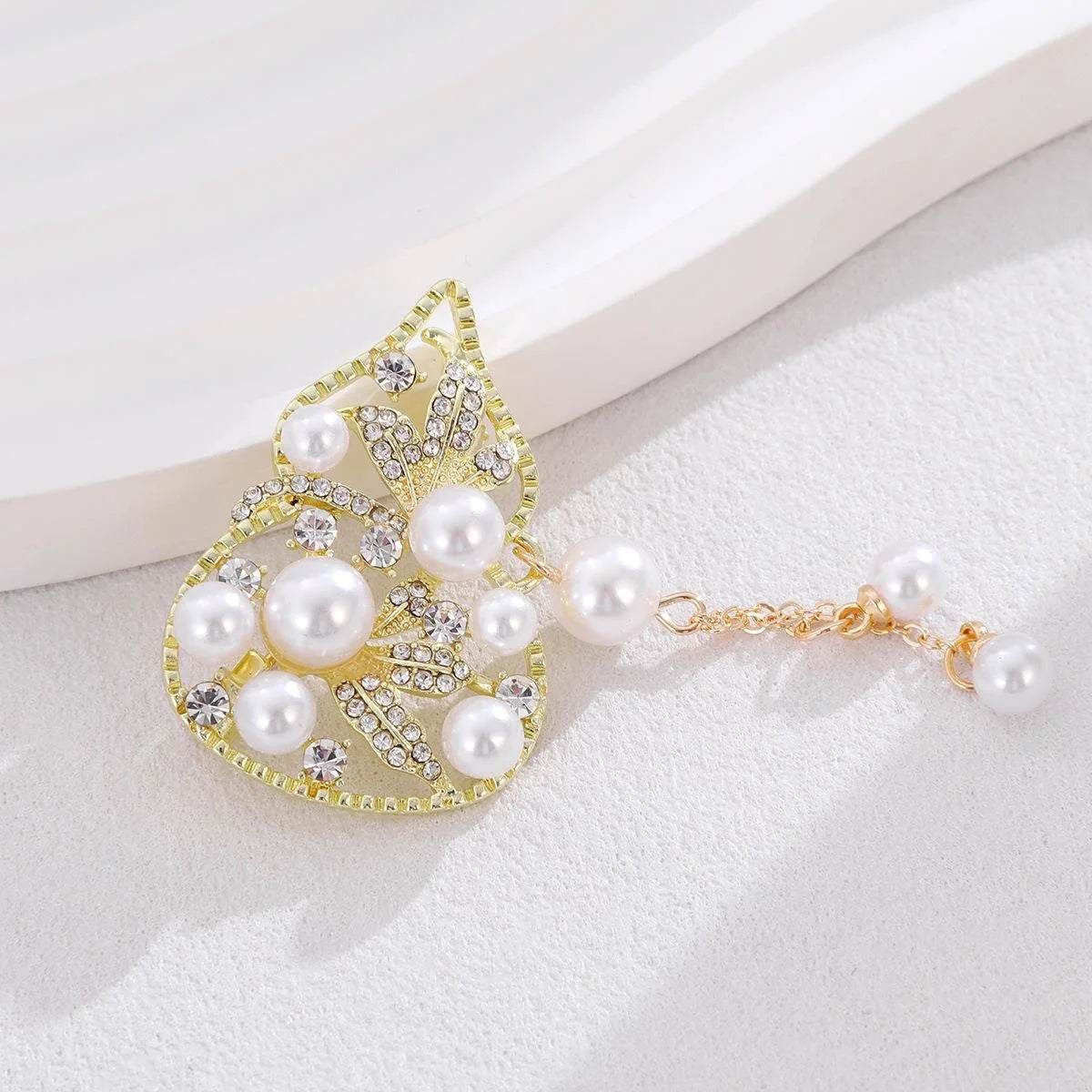 Vintage Pearl Gourd Tassel Brooch With Rhinestone Alloy Leaf Design, Elegant Lapel Pin Suit Accessory