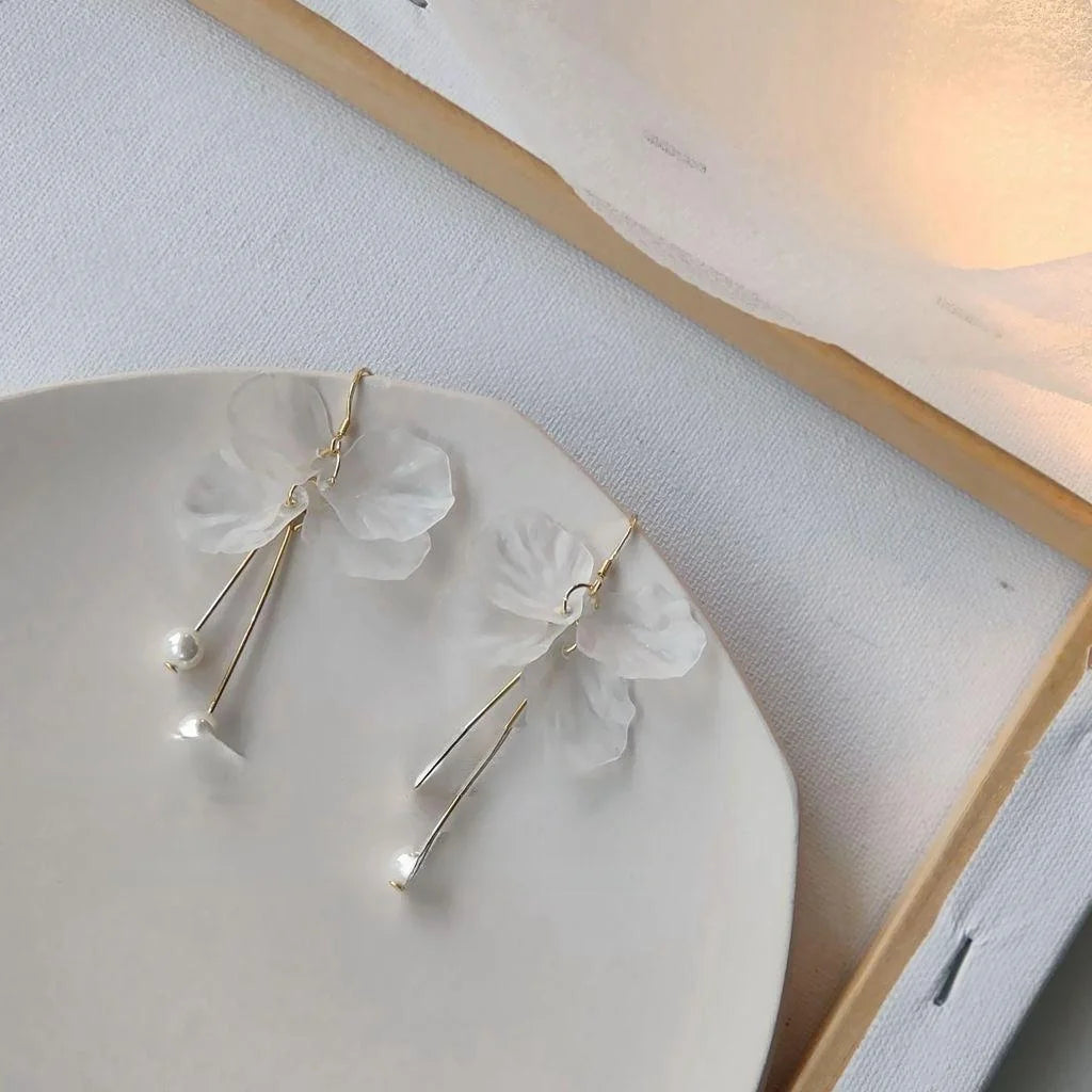 14K Gold Plated Frosted Resin Acrylic Leaf Shell Tassel Drop Earrings for Women