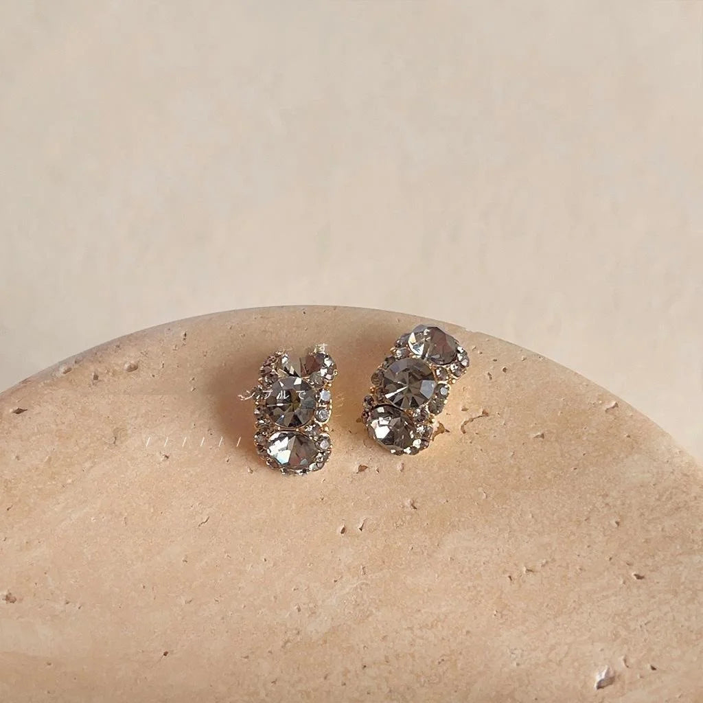Luxury Minimalist Oval Geometric Glass Rhinestone 14K Plated Stud Earrings