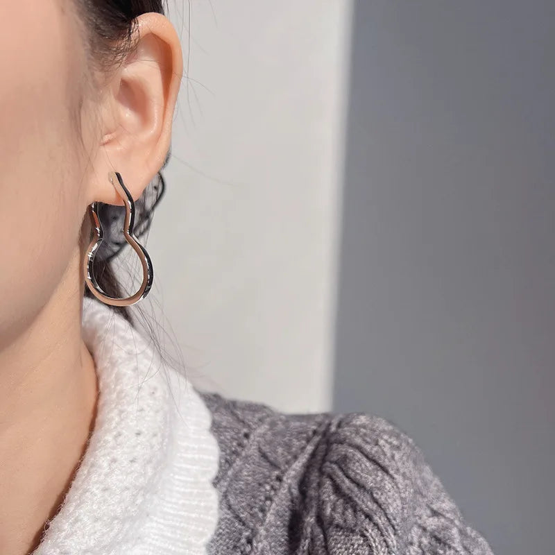 Elegant Hollow Alloy Gourd Hoop Stud & Clip On No Piercing Metal Ear Cuff Statement Earrings