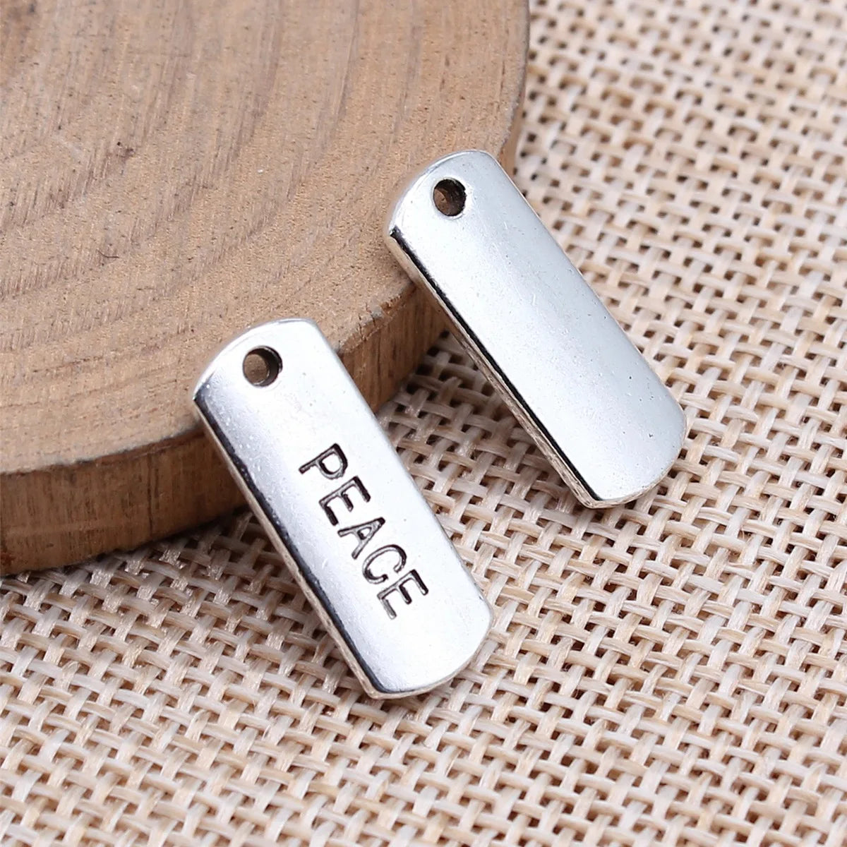 21x8mm 2g Antique Silver Zinc Alloy PEACE Word Tag Charm Pendant for DIY Necklace Bracelet
