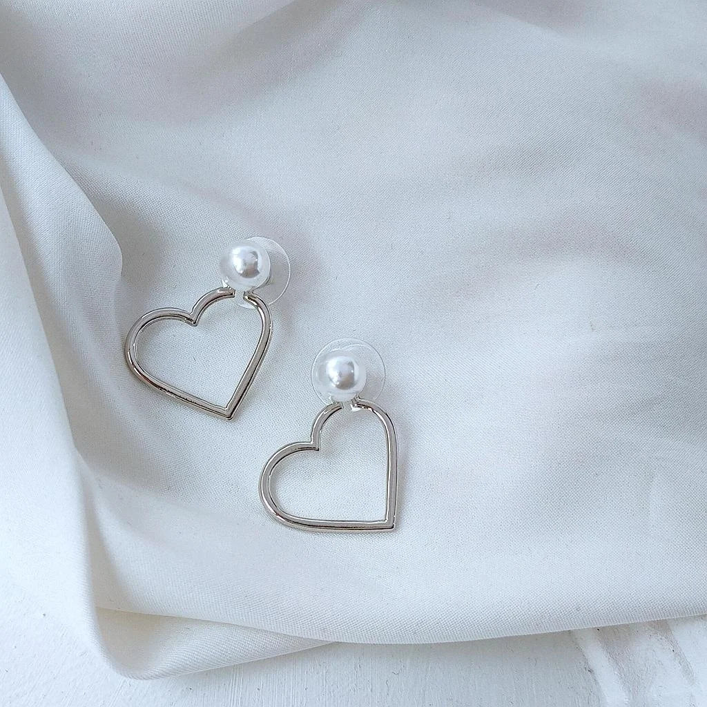 14K Gold Plated Alloy Hollow Heart Pearl Stud Earrings, Minimalist Two-Way European Style