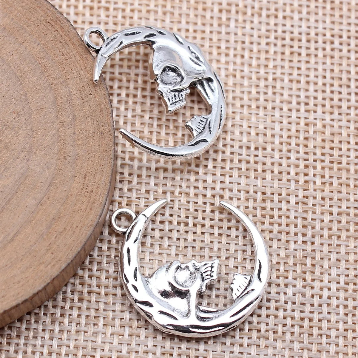 27x23mm 3g Antique Silver Zinc Alloy Skull Moon Double Sided Charm Pendant for DIY Jewelry Making