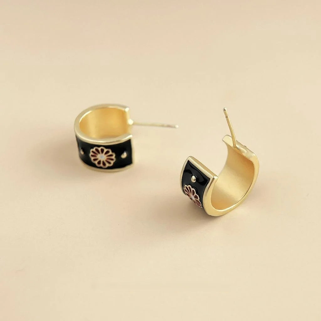 Vintage Japanese Style Copper Daisy Semi Circle Enamel Stud Earrings For Women