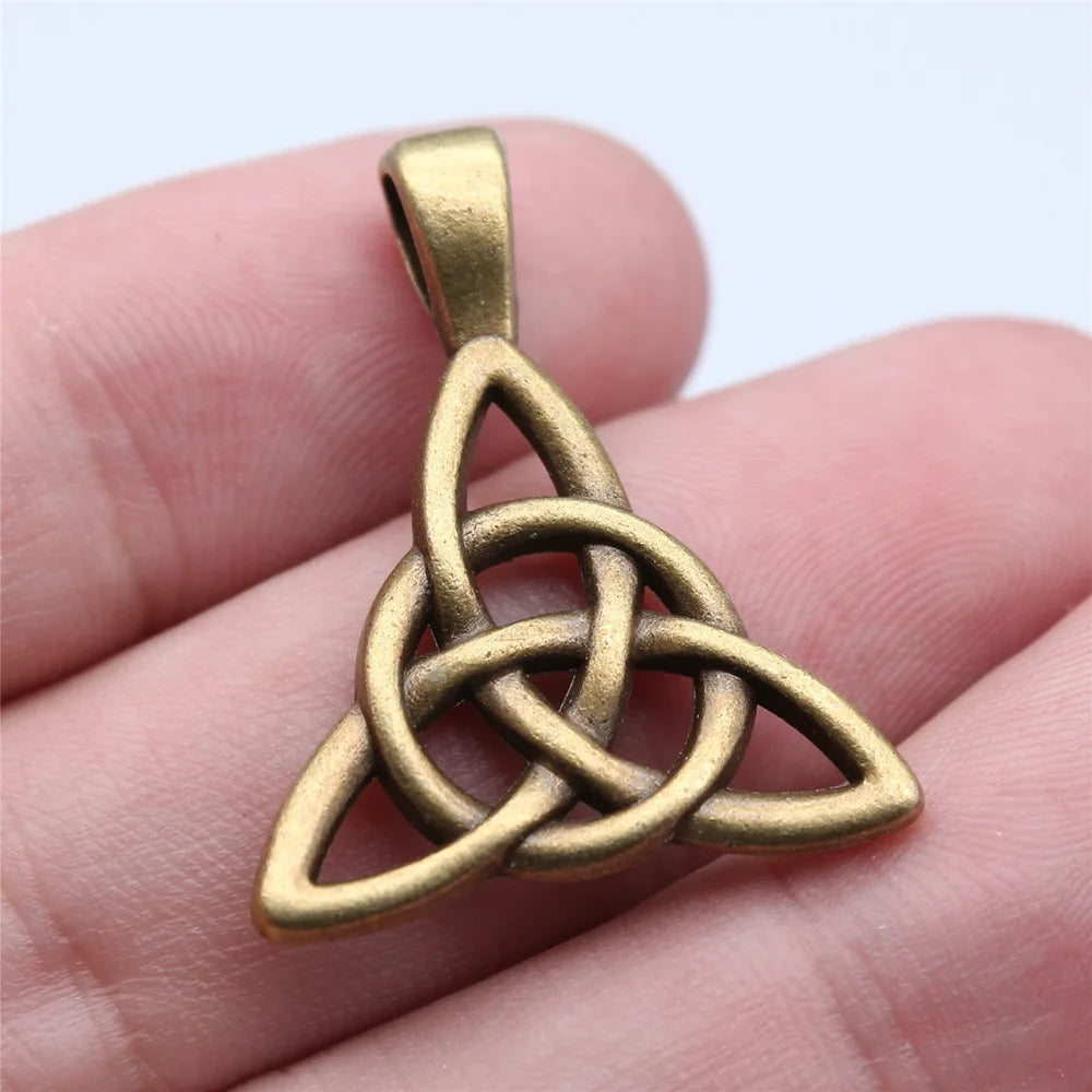 25x30mm 3.6g Antique Bronze Zinc Alloy Celtic Knot Charm Pendant for DIY Necklace Bracelet Making