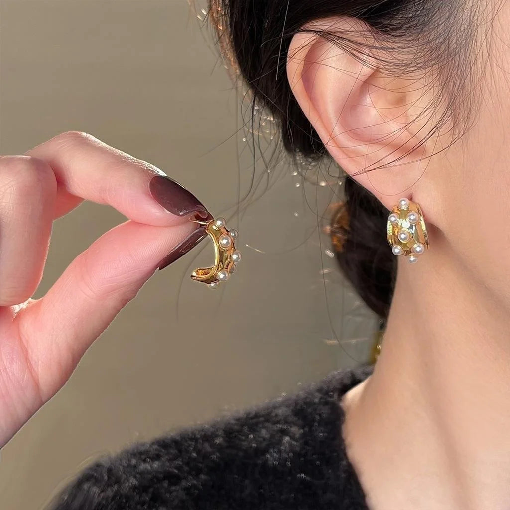 French Vintage Copper High Gloss Pearl Teardrop Stud Earrings Light Luxury Geometric Jewelry