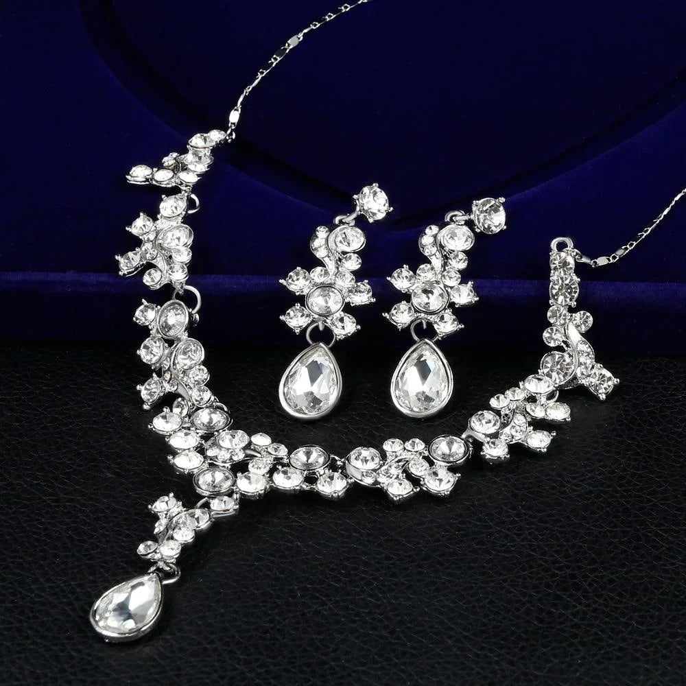 Luxury Red Crystal Rhinestone Necklace And Earrings Jewelry Set, Elegant Bridal Jewelry For Wedding Banquet
