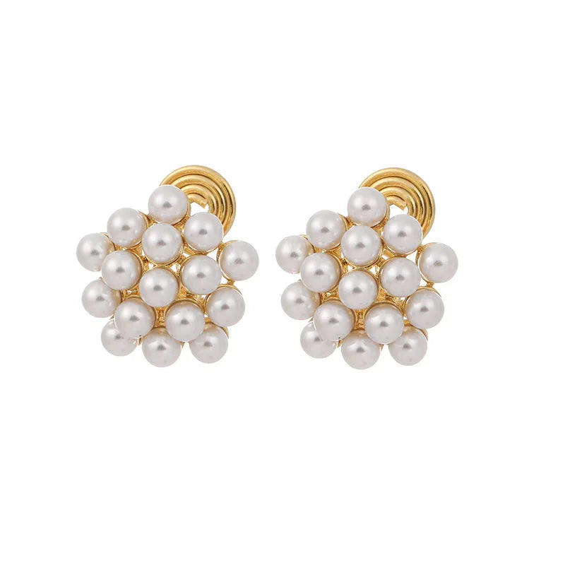 Elegant Geometric Pearl Cluster Alloy Stud & Clip On No Piercing Women's Fashion Jewelry Earrings