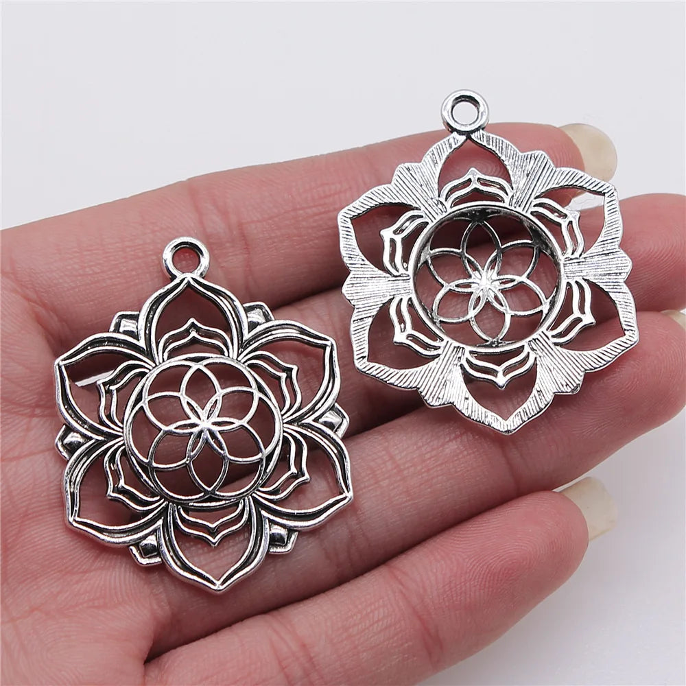 35x43mm 5.2g Antique Silver Zinc Alloy Geometric Flower Charm Pendant for DIY Necklace Bracelet Making