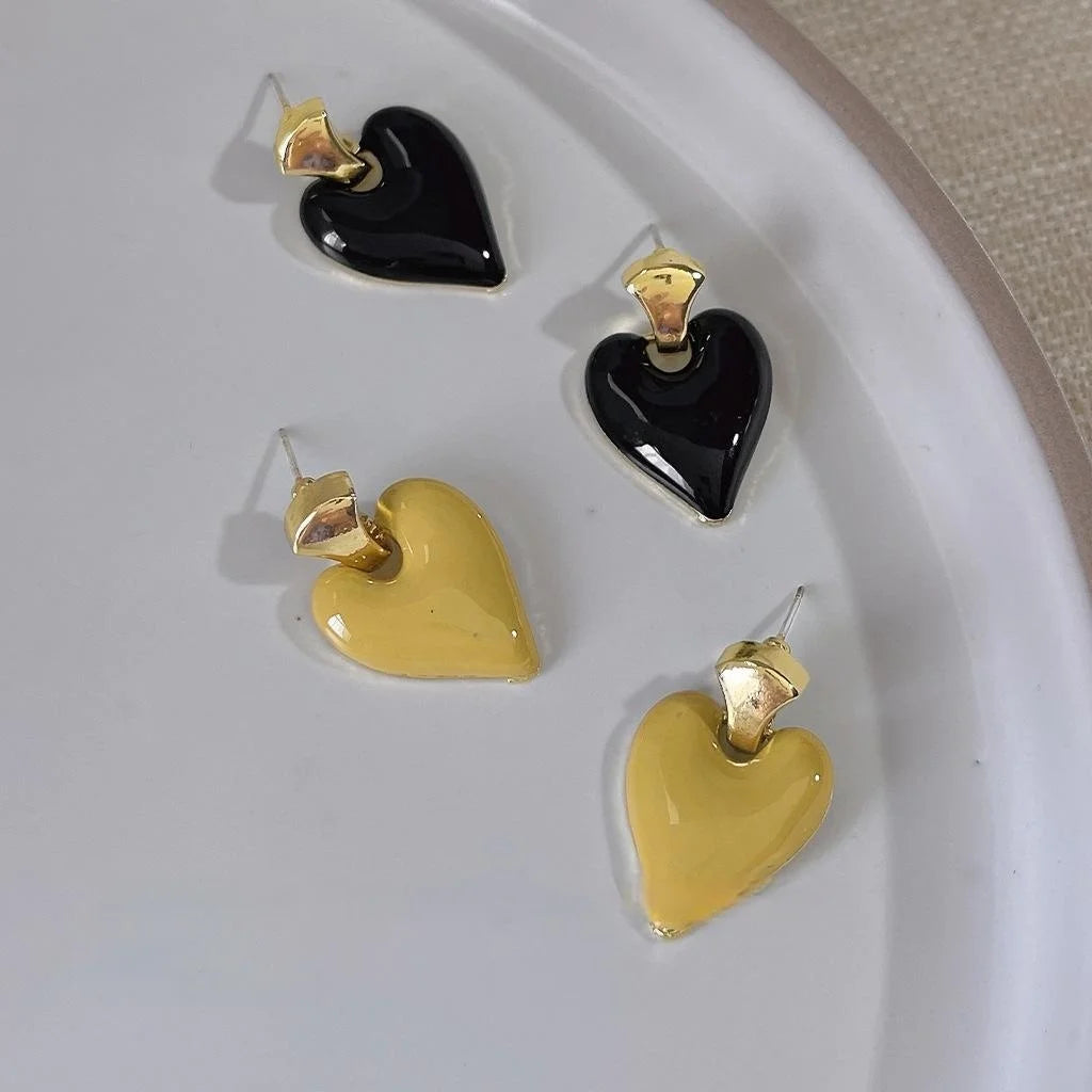 Vintage 14K Plated Alloy Heart Enamel Stud Earrings