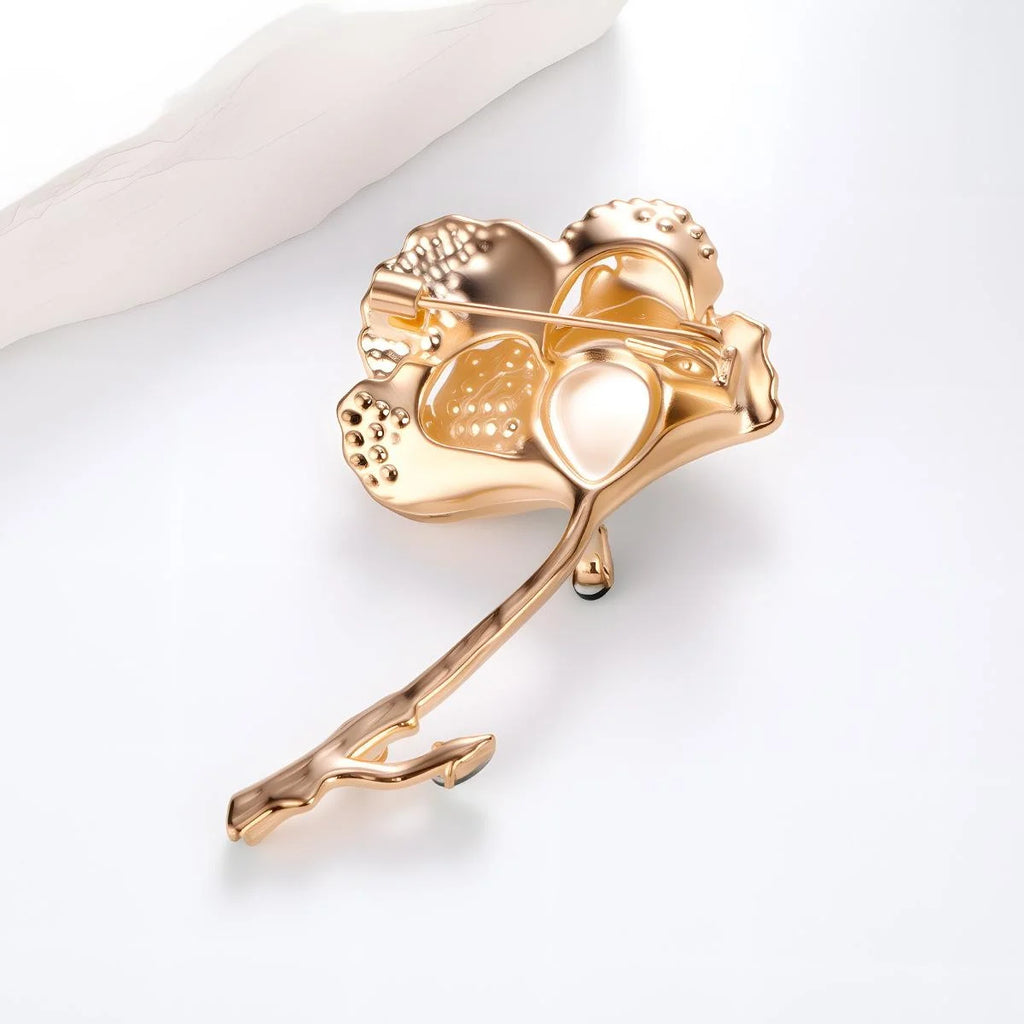 Elegant Gold Alloy Ginkgo Leaf Brooch With Rhinestones And Green Stone, Women's Lapel Pin Corsage Gift