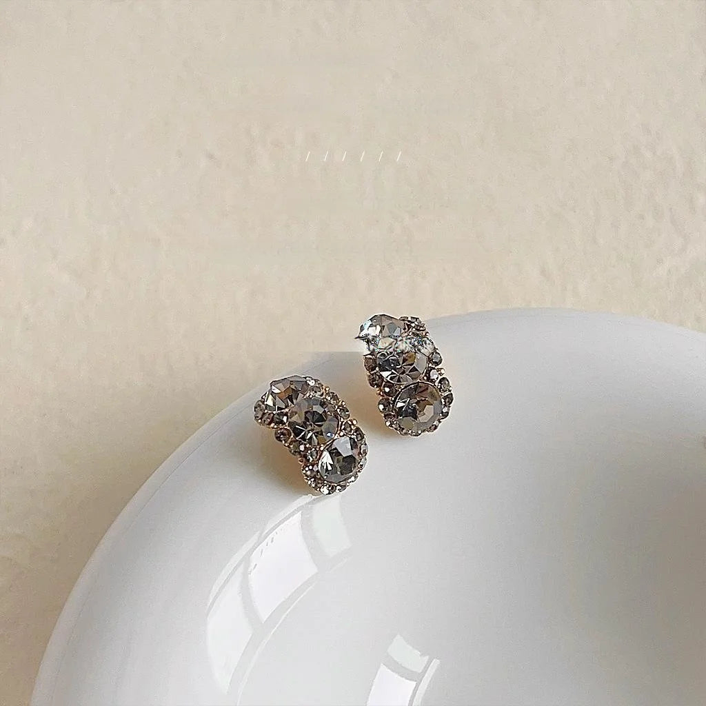 Luxury Minimalist Oval Geometric Glass Rhinestone 14K Plated Stud Earrings