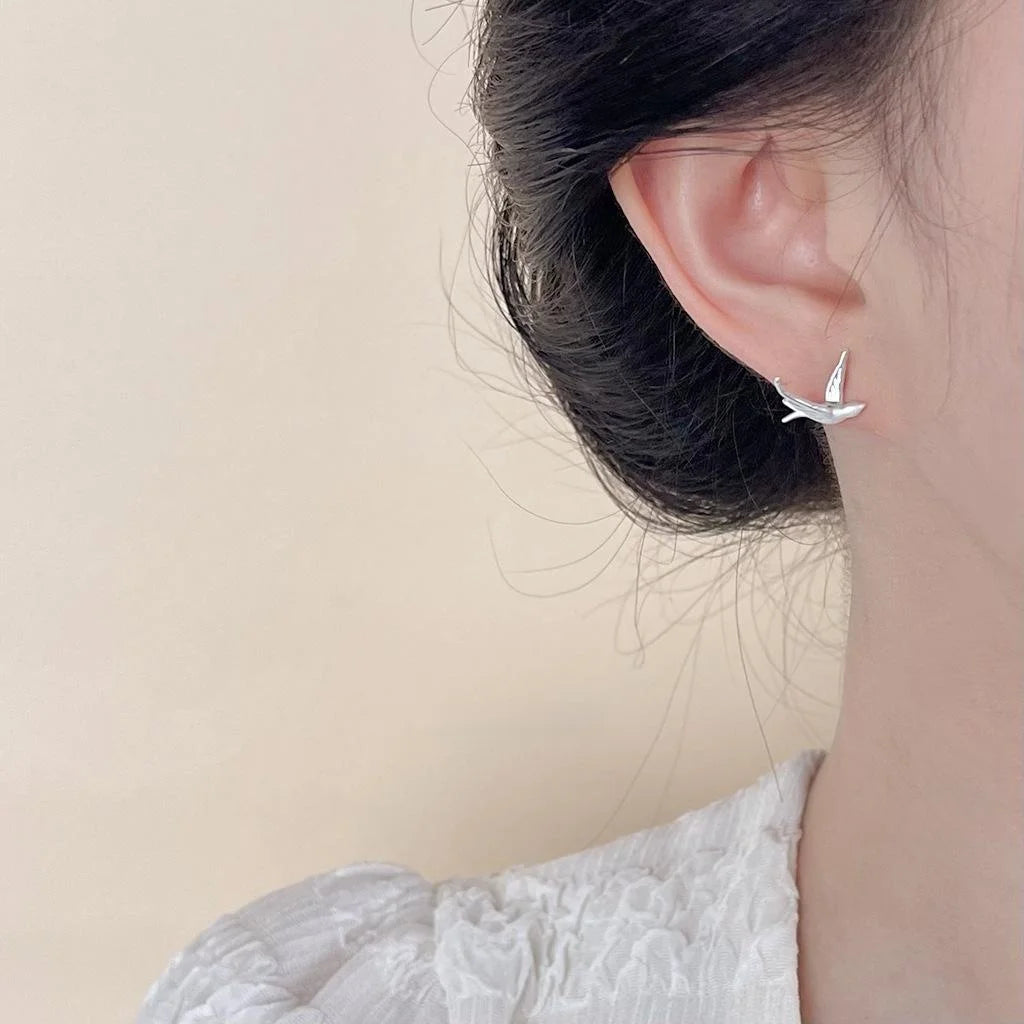 New Chinese Style Copper Flying Bird Stud Earrings For Women 2025 Designer Jewelry