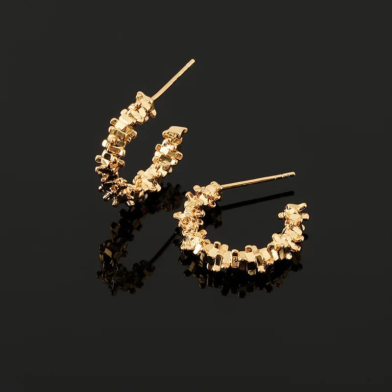 Luxury Rippled Gold Alloy Hoop Stud & Clip On No Piercing Commuter Minimal Metal Circle Earrings